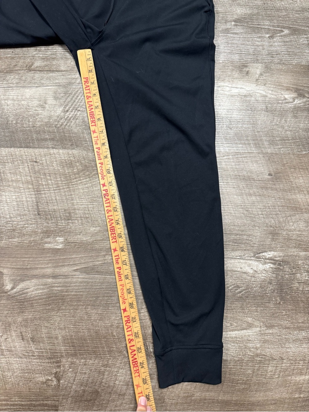 Yogalicious Lux Lux Kick Back Jogger in Black Size Small - Picture 3 of 8